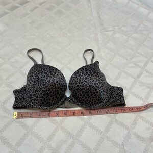 Maidenform Push up Grey Leopard Print bra 36B